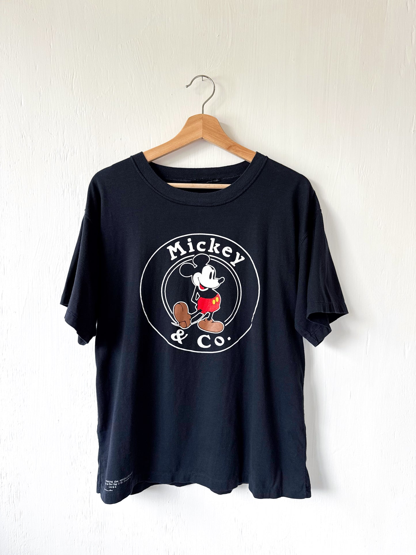 VINTAGE 90’s Classic Mickey & Co. Tee - L