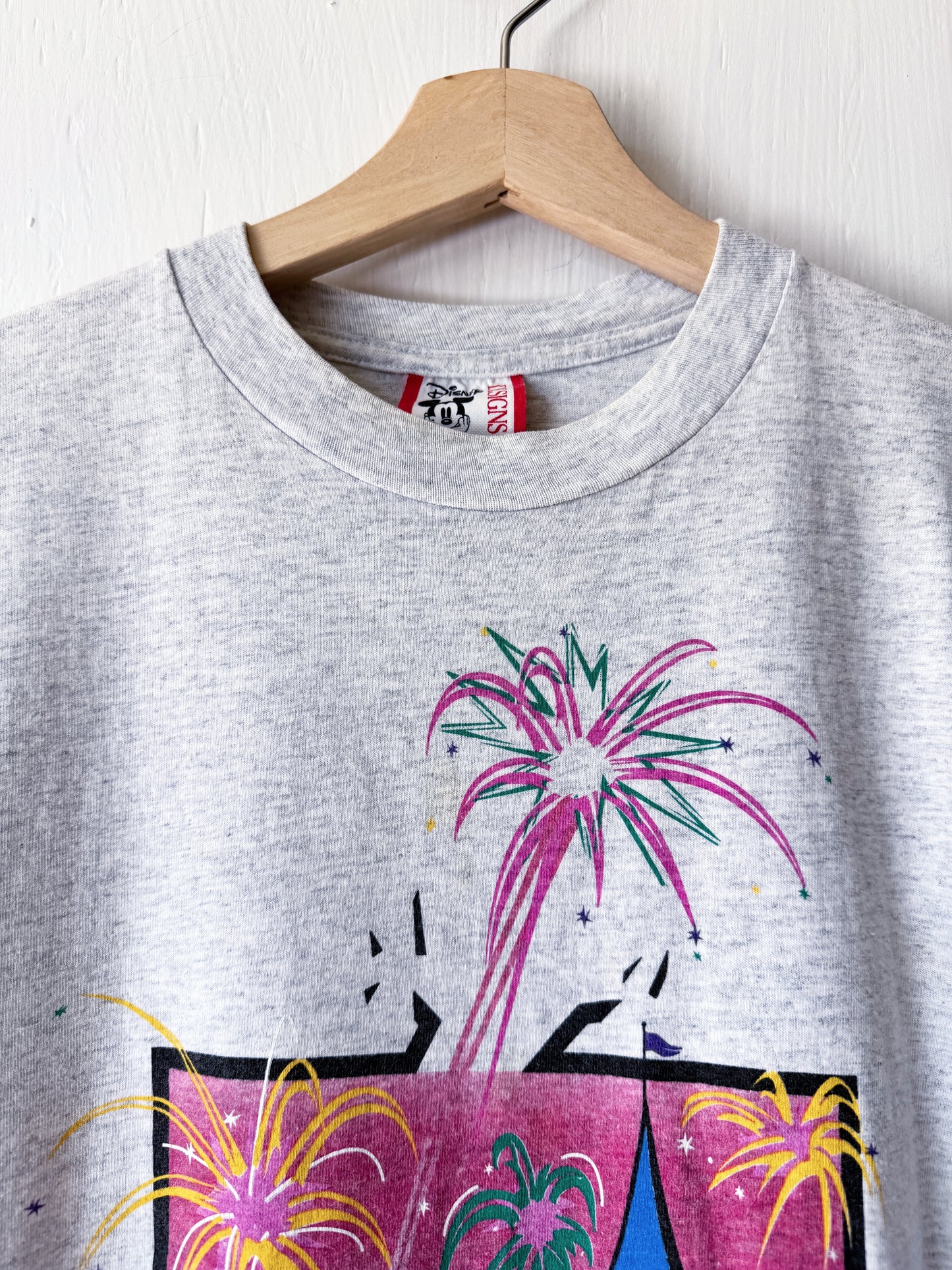 VINTAGE 1994 Disneyland New Year Fireworks Tee - M