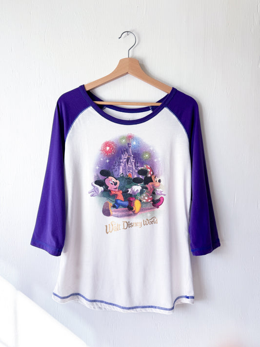 VINTAGE 00’s WDW Castle Raglan Tee - L