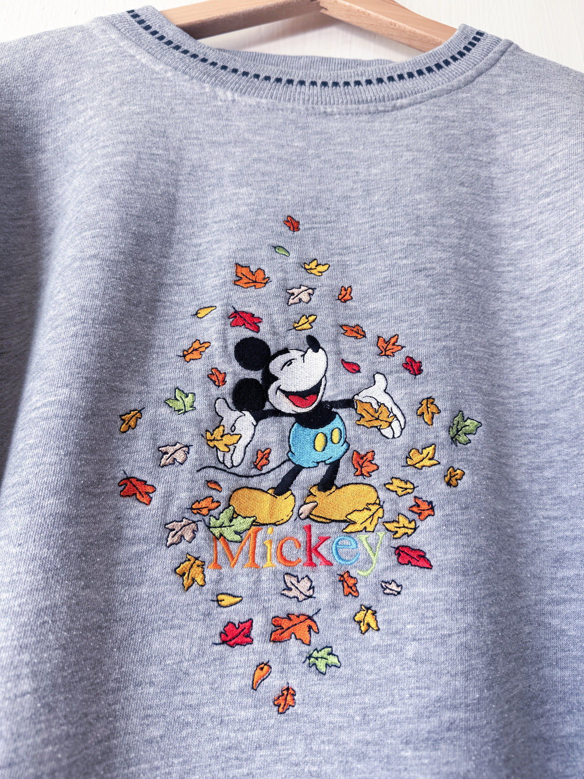 VINTAGE 90’s Autumn Leaves Mickey Crewneck - XL/1X