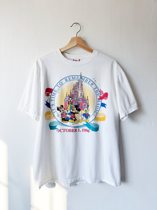 VINTAGE 1996 Cake Castle Tee - L
