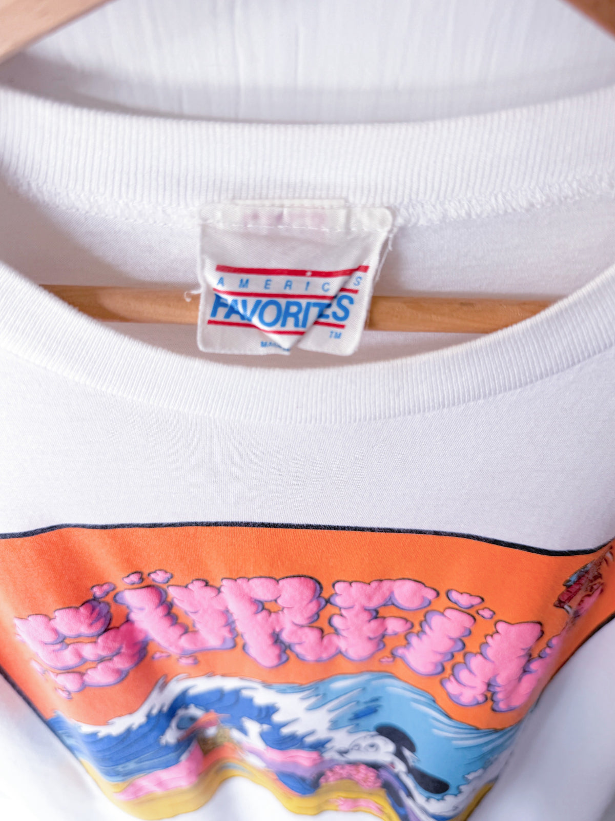 VINTAGE 80’s Rare Mickey + Donald Surfin’ Tee - M