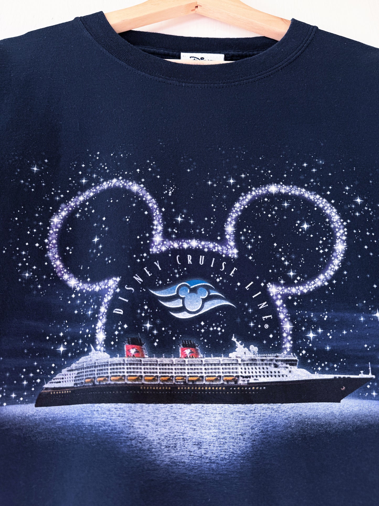 VINTAGE 00’s Disney Cruise Line Cropped Tee - L