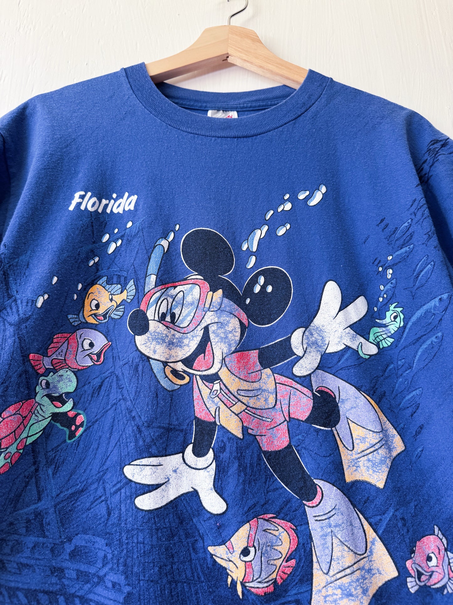 VINTAGE 90’s Scuba Mickey AOP Tee - L