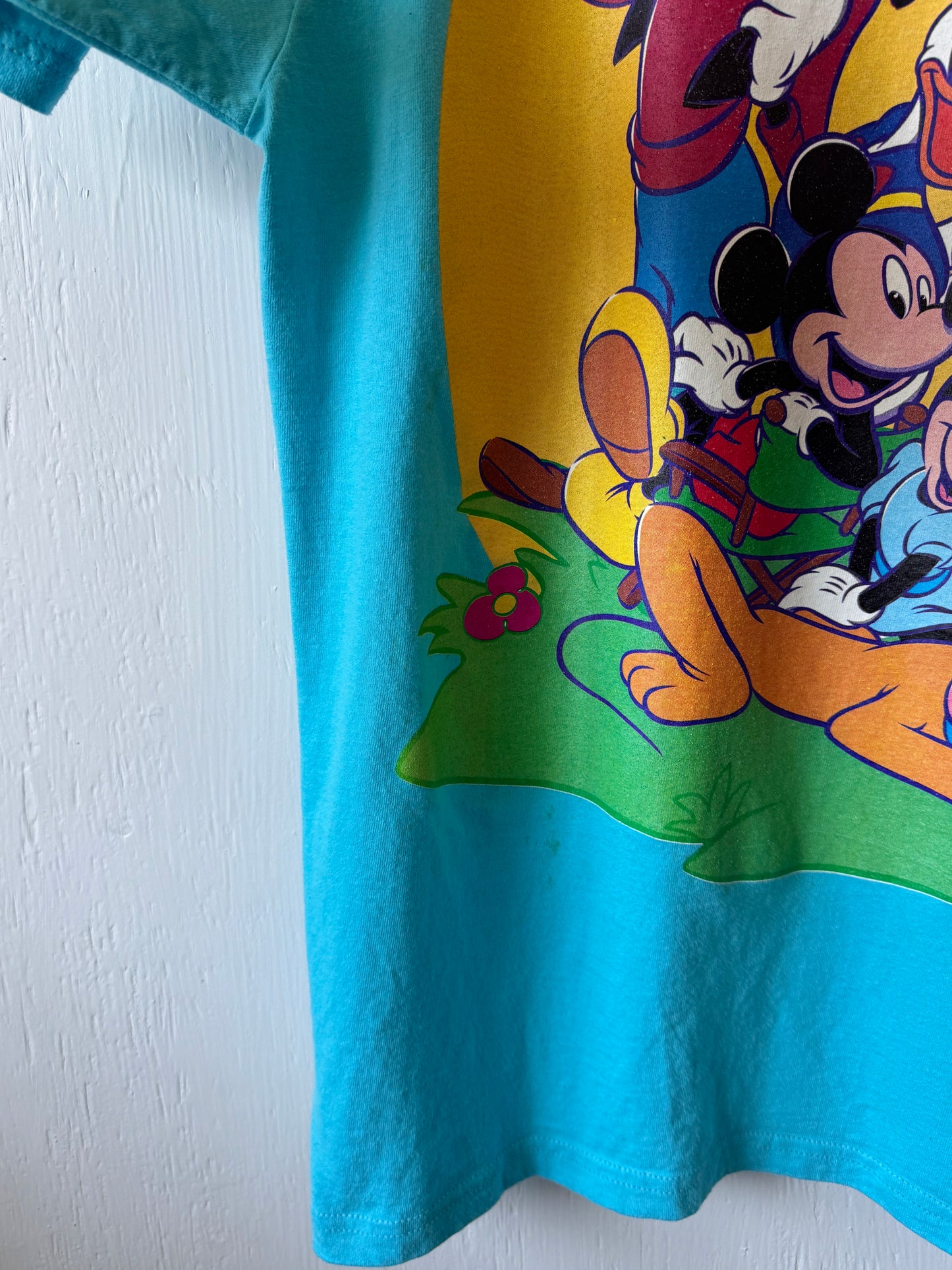 VINTAGE 90’s Blue Mickey + Co Group Pic Tee - XL/2X