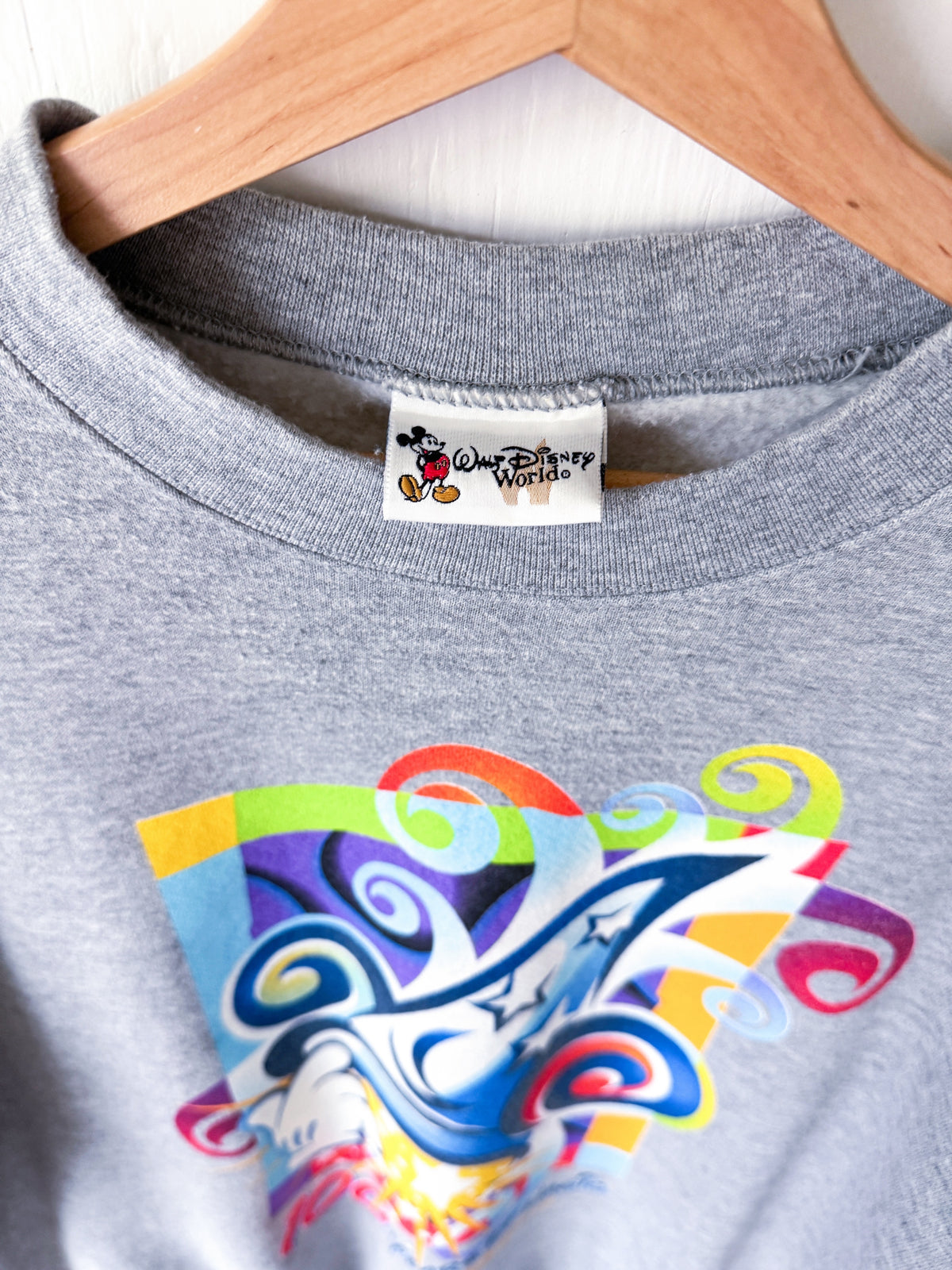 VINTAGE 00’s Sorcerer Mickey Hat Crewneck - XL