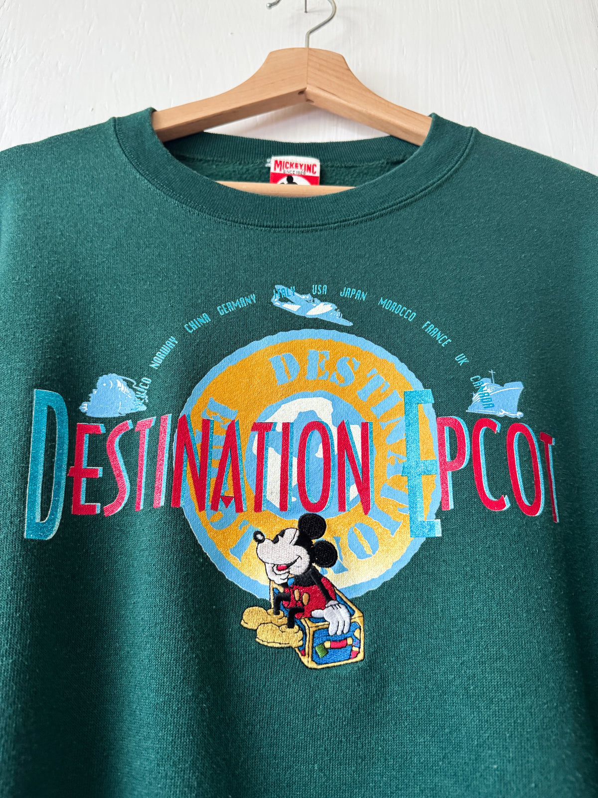 VINTAGE 90’s Destination EPCOT Mickey Crewneck - S/M