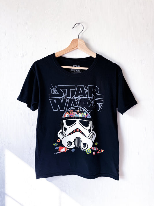 Storm Trooper Candy Bucket Tee - YM/L