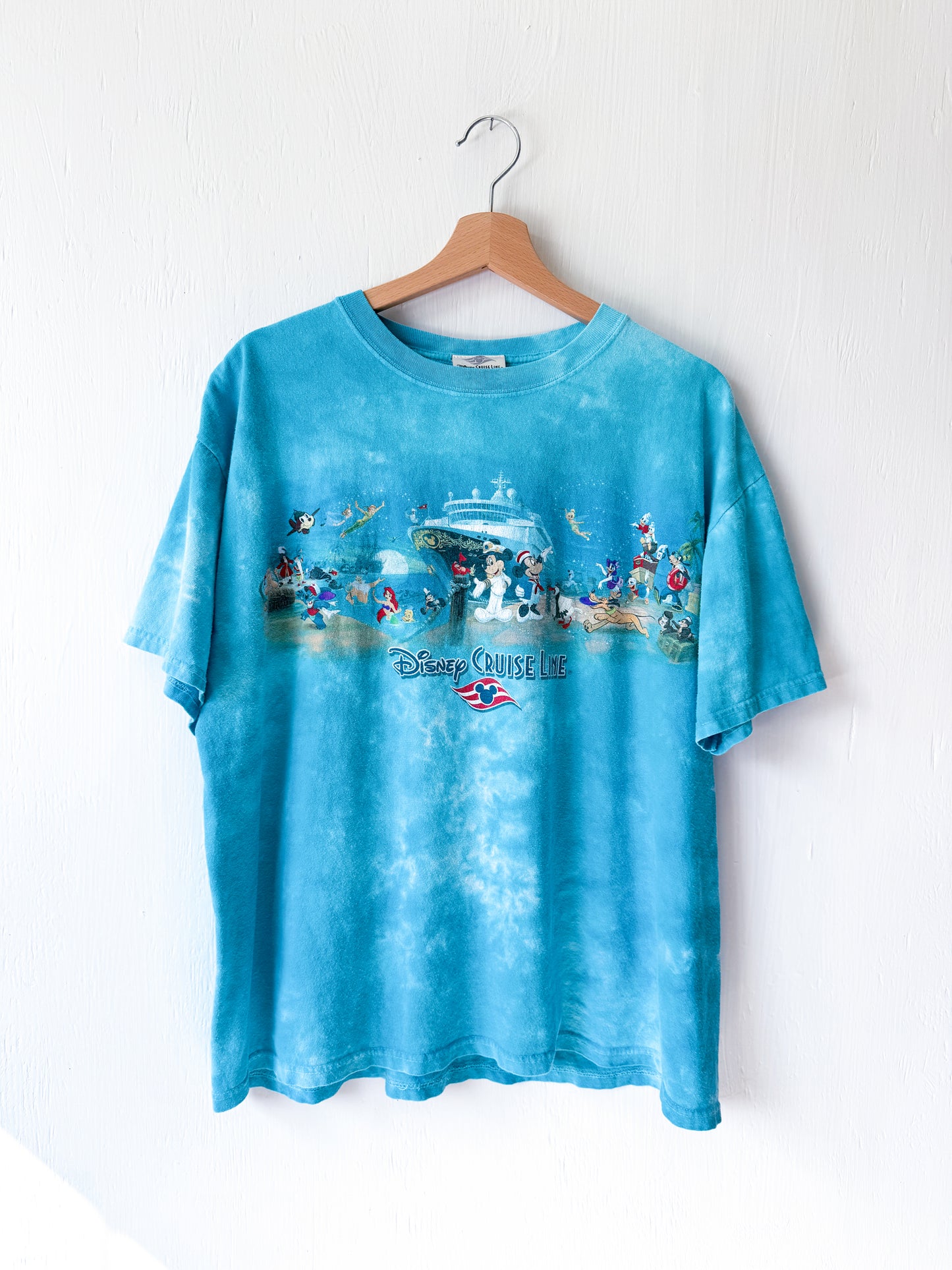 VINTAGE 00’s Disney Cruise Character Tee - XL