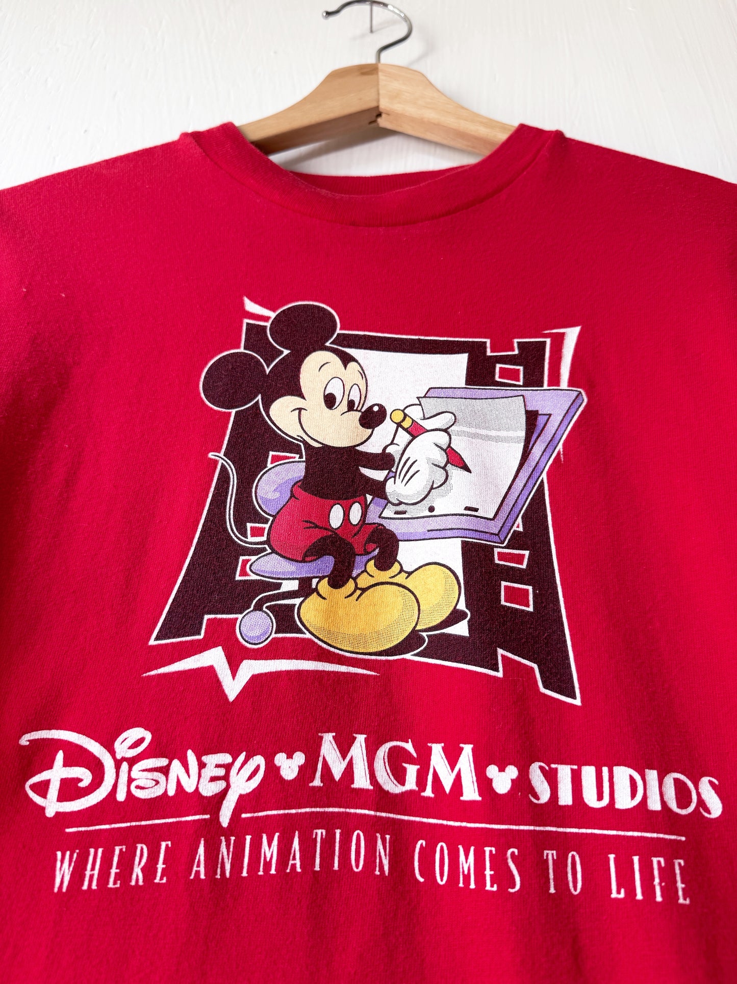 VINTAGE 00’s MGM Studios Animation Tee - S/M (YXL)
