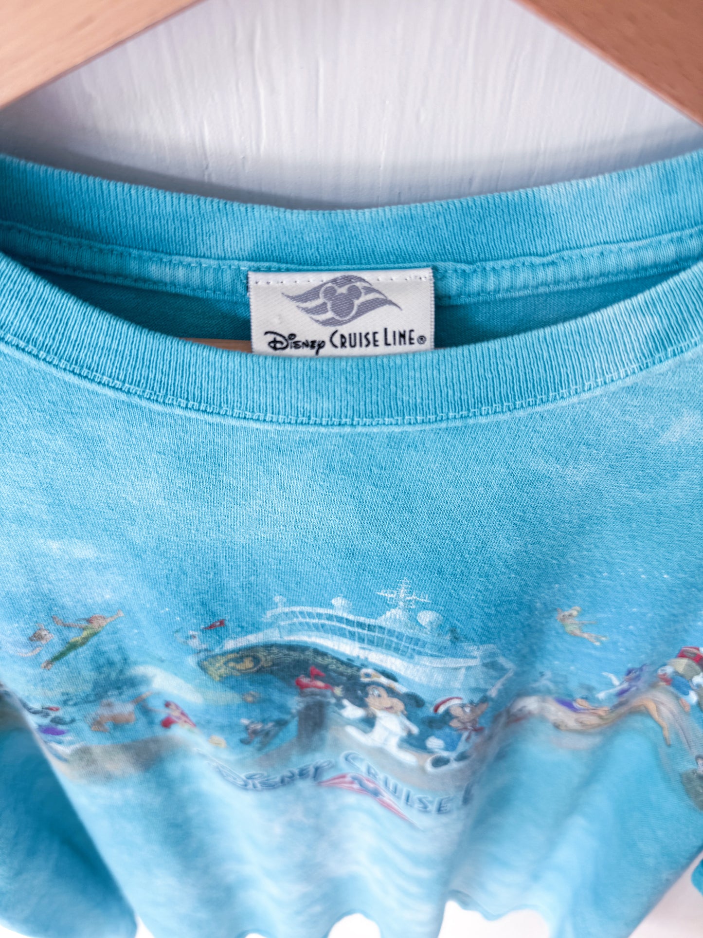 VINTAGE 00’s Disney Cruise Character Tee - XL