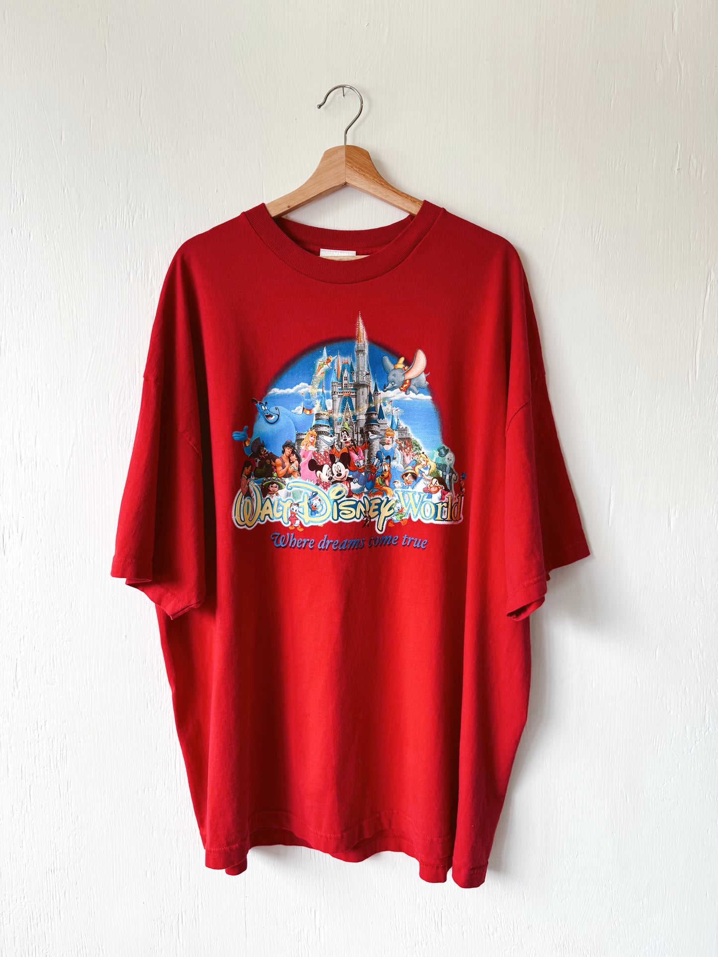 VINTAGE 00’s Disney Parks Characters Castle Tee - 3X