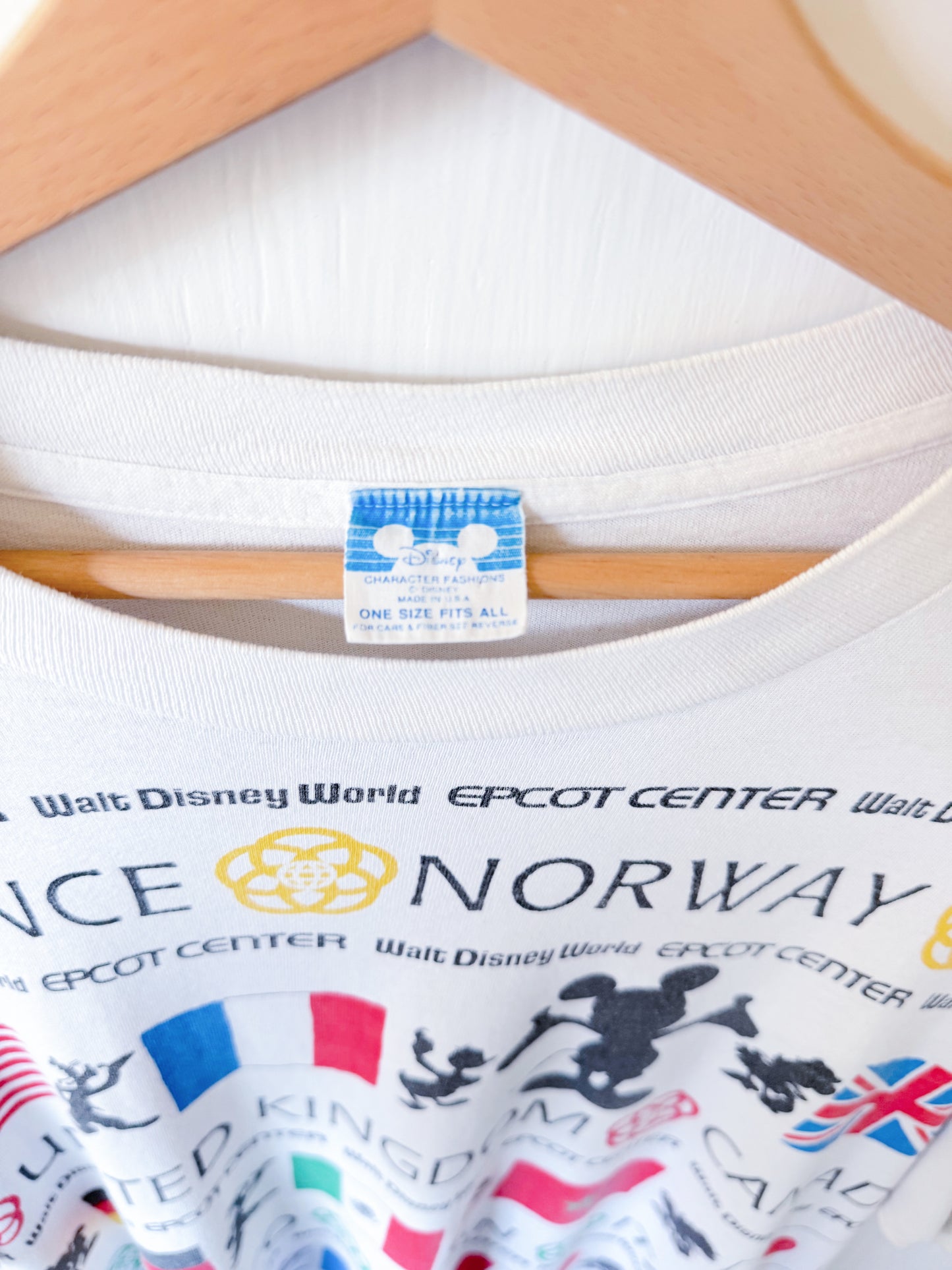 VINTAGE 90’s Epcot World Showcase Tee - 1X/2X