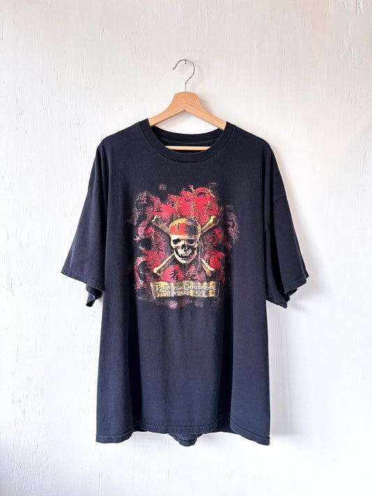 VINTAGE 00’s Disney Parks Pirates Tee - 2X