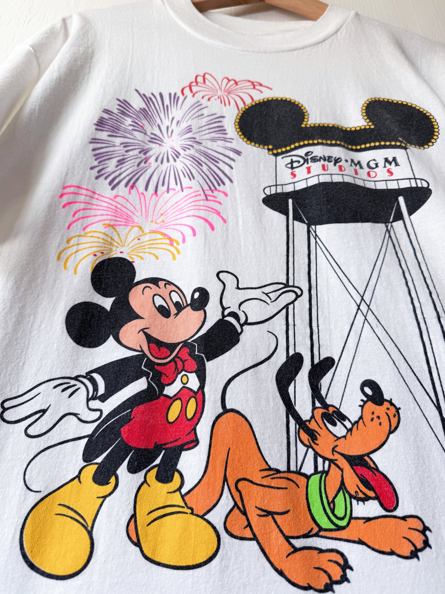 VINTAGE 90’s Rare Earful Tower Fireworks Tee - L