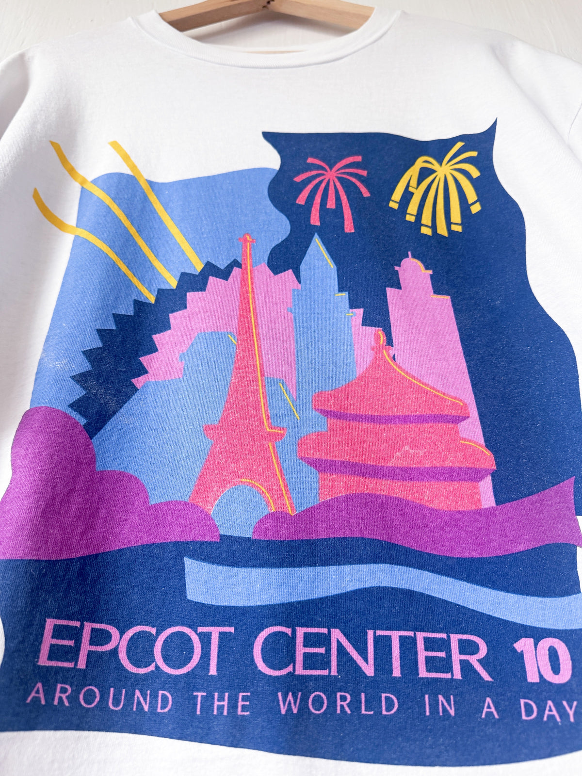 VINTAGE 90’s EPCOT World Showcase Fireworks Tee - XL