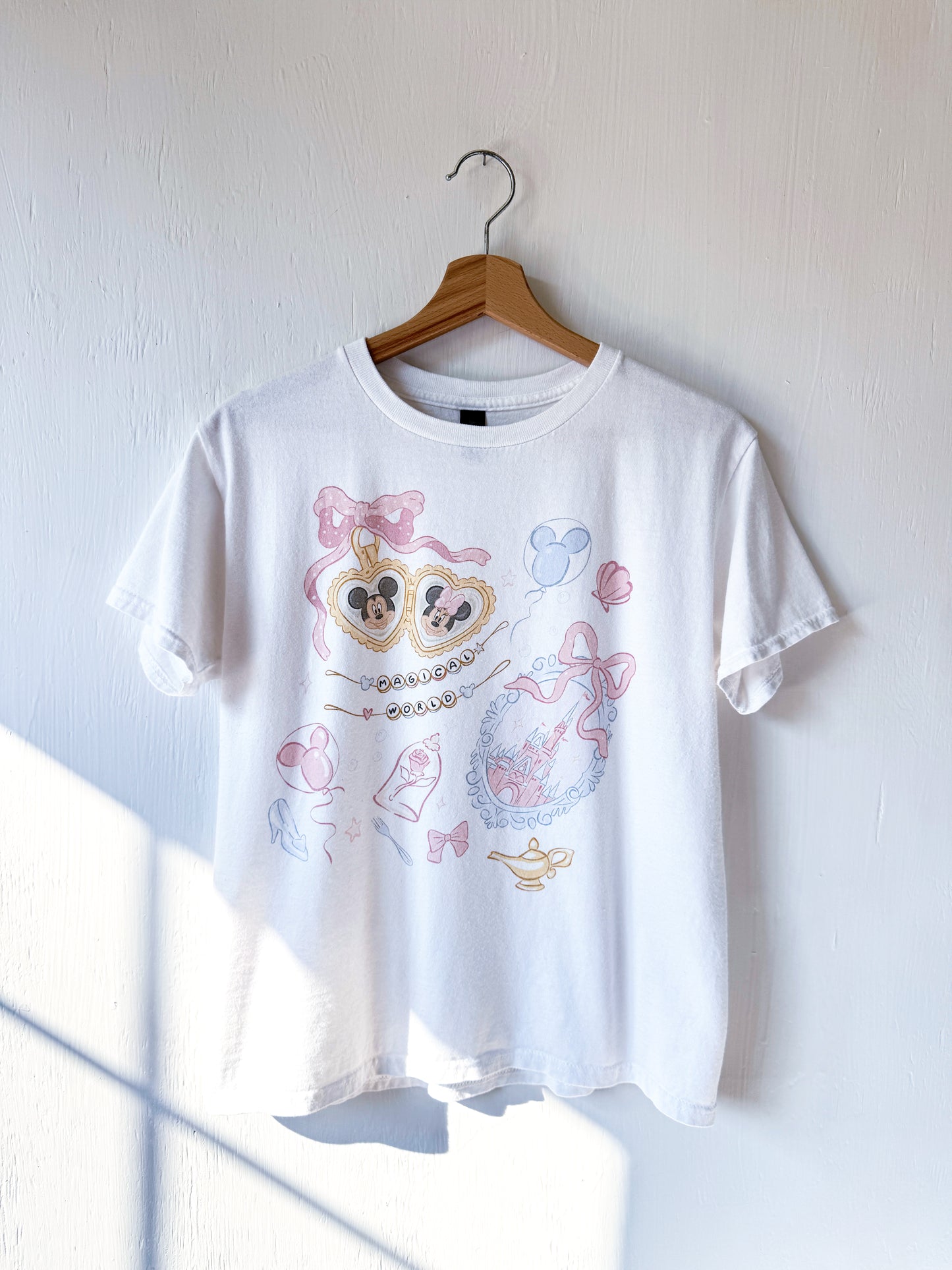 Magic Kingdom Motifs Tee - M/L