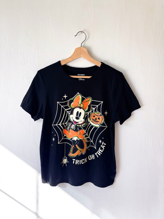 NEW Minnie Trick Or Treat Tee - M