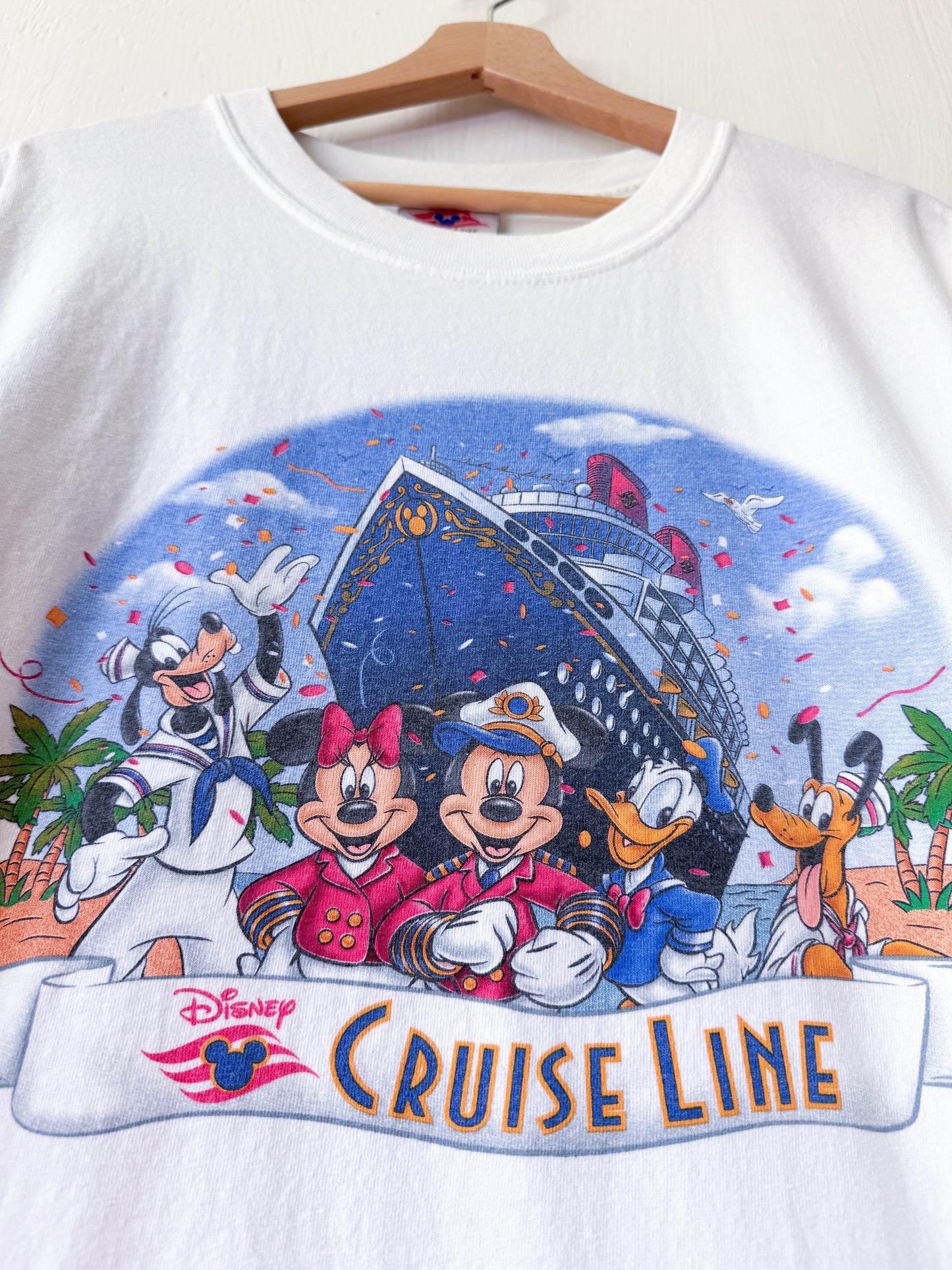 VINTAGE 00’s Disney Cruise Line Characters Signatures Tee - XL