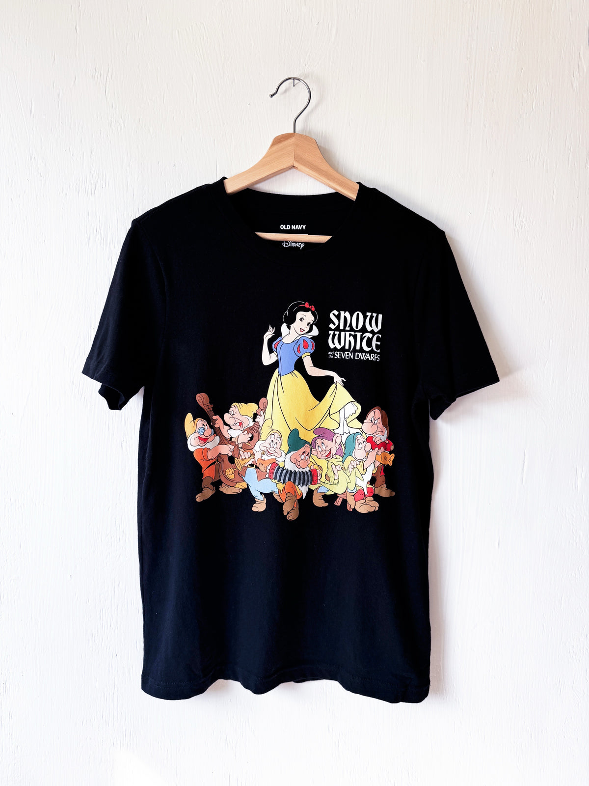 Snow White + The Seven Dwarfs Tee - S/M
