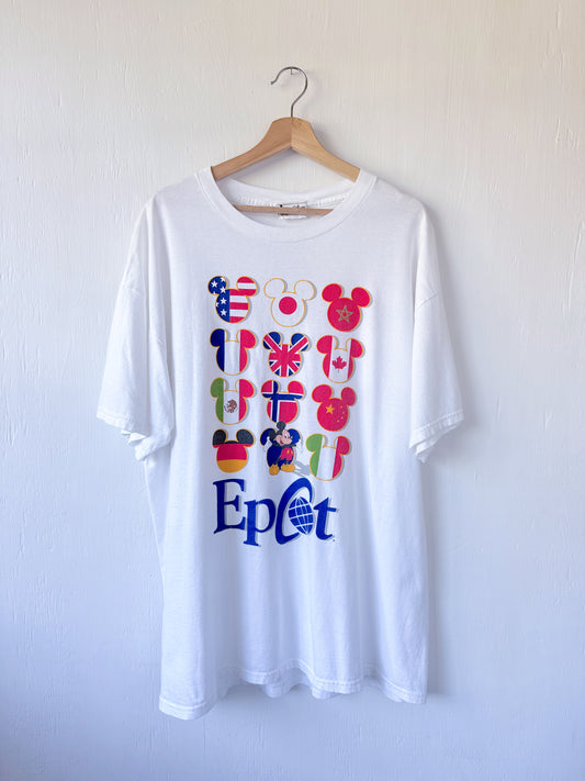 VINTAGE 90’s Epcot Mickey Flags Tee - XL