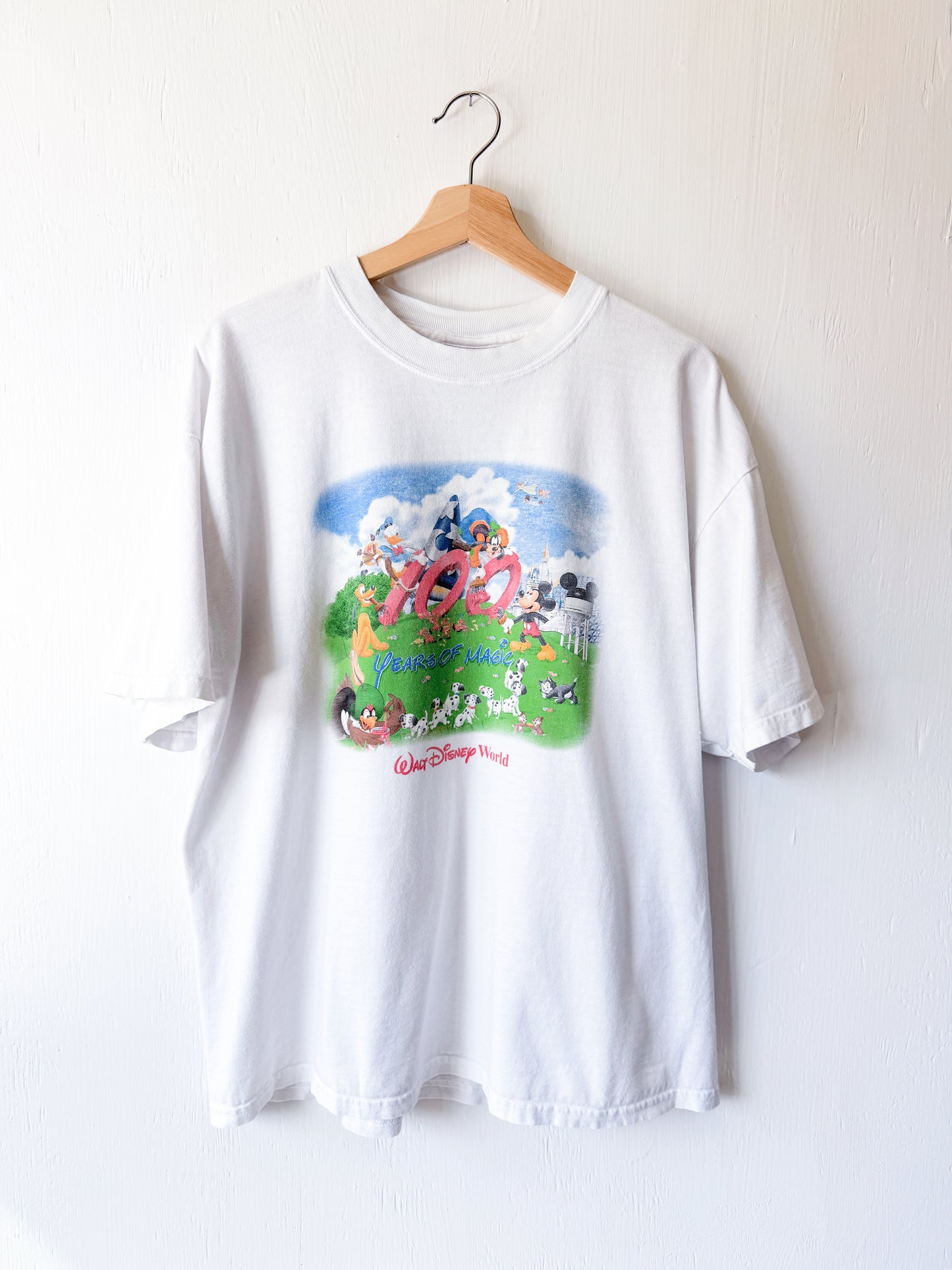 VINTAGE 00’s WDW 100 Years Of Magic Tee - L