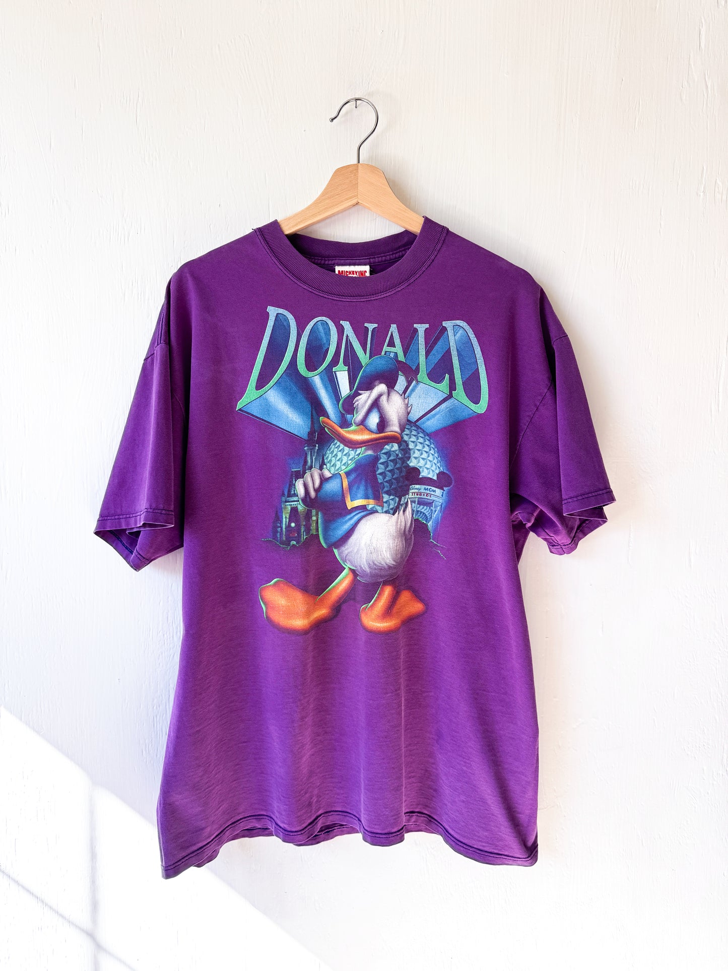 VINTAGE 90’s Donald Park Icons Tee - L/XL