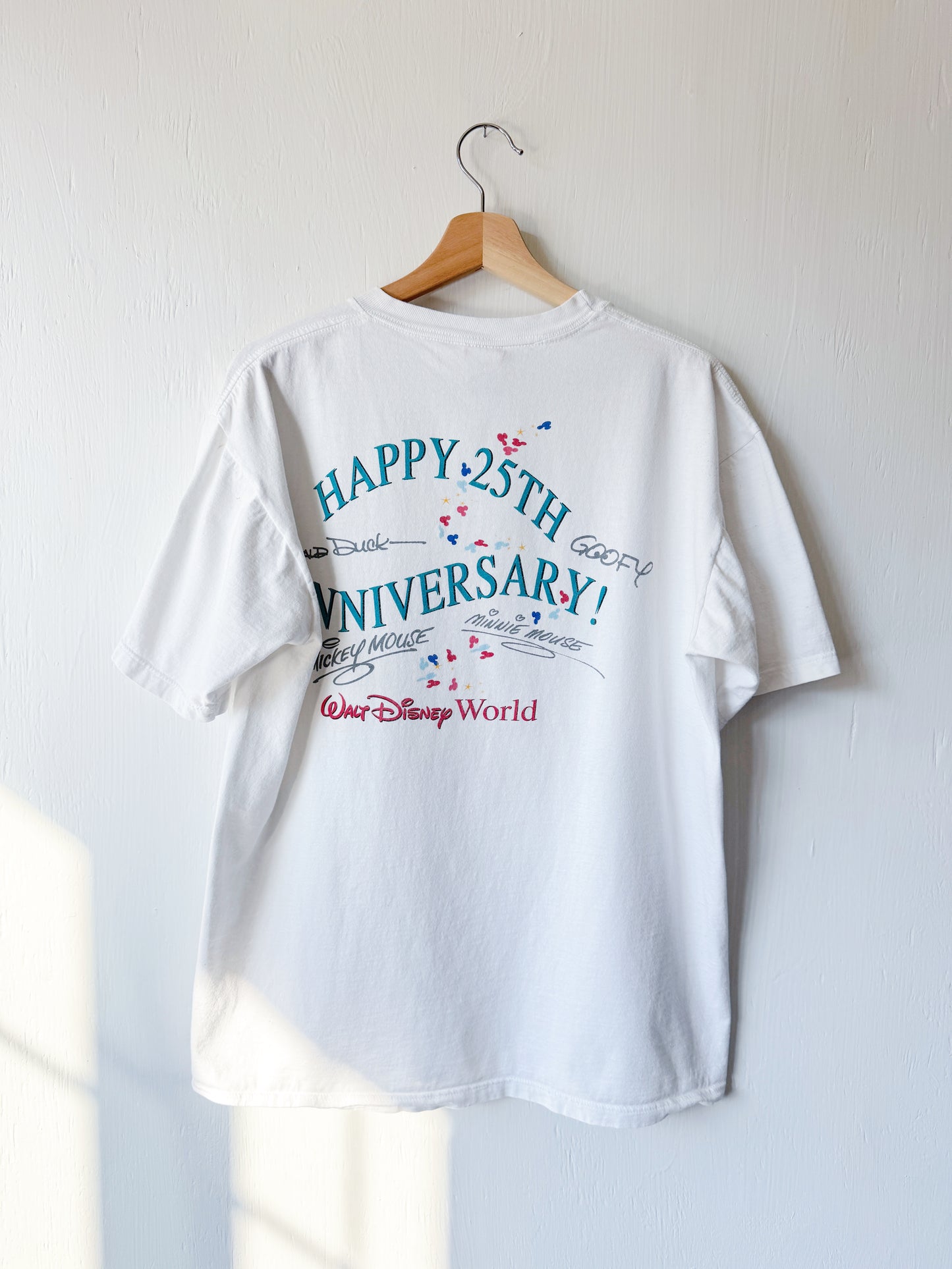 VINTAGE 1996 Cake Castle Tee - L