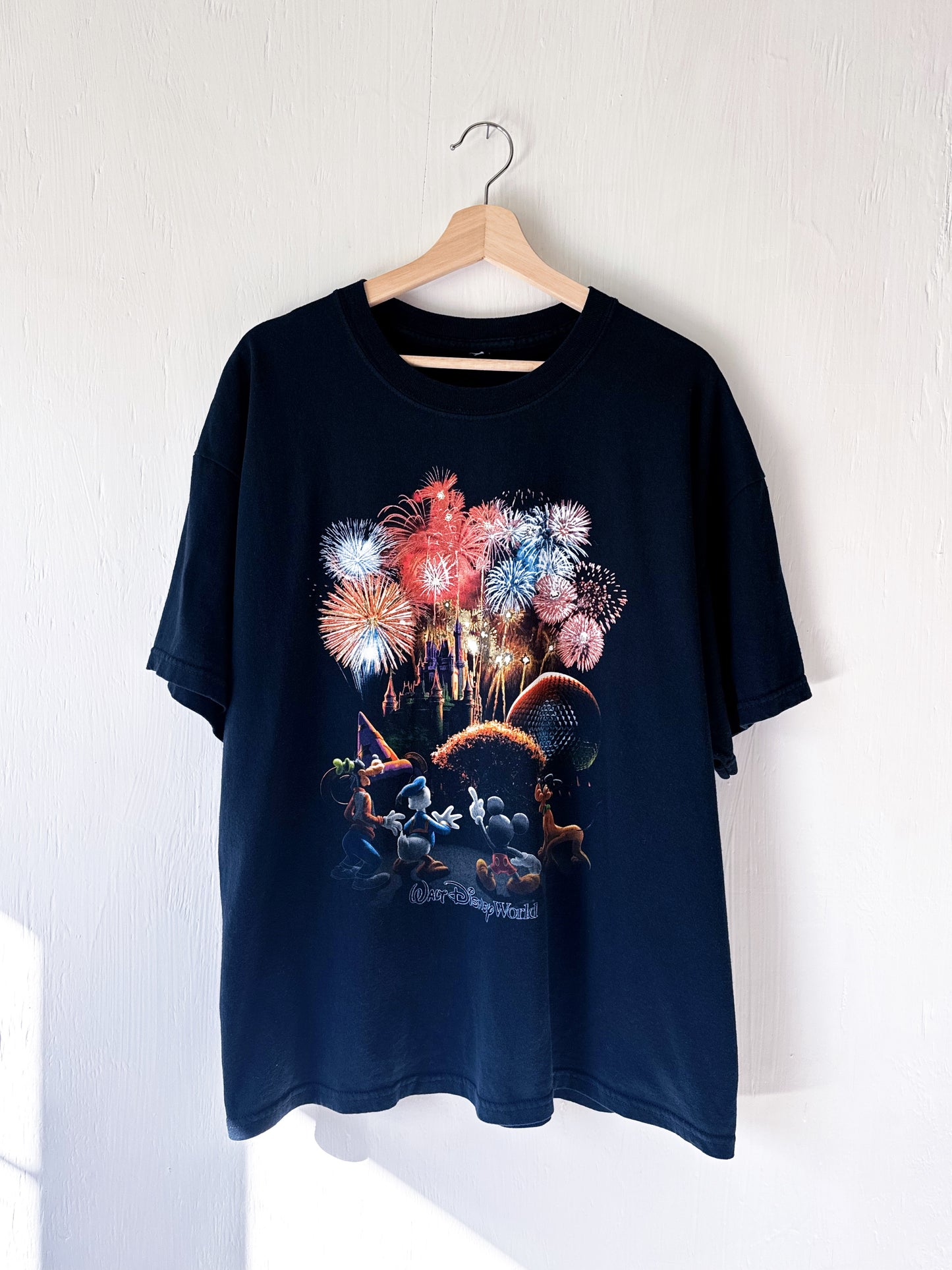 VINTAGE 4 Parks Fireworks Tee - L/XL
