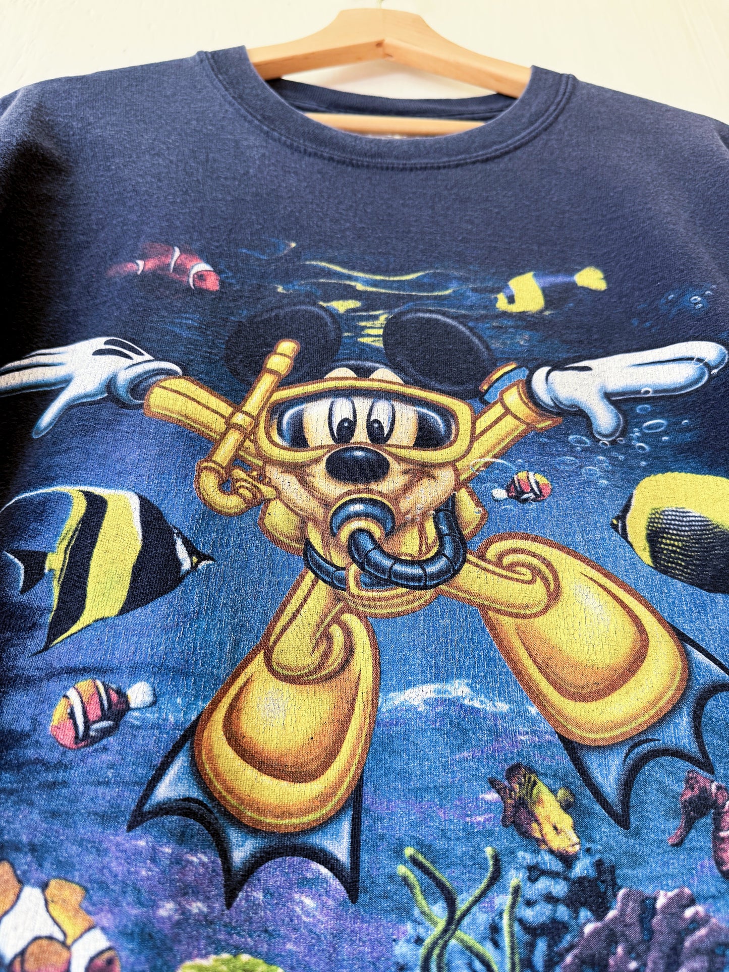 VINTAGE 90’s Scuba Mickey Tee - L