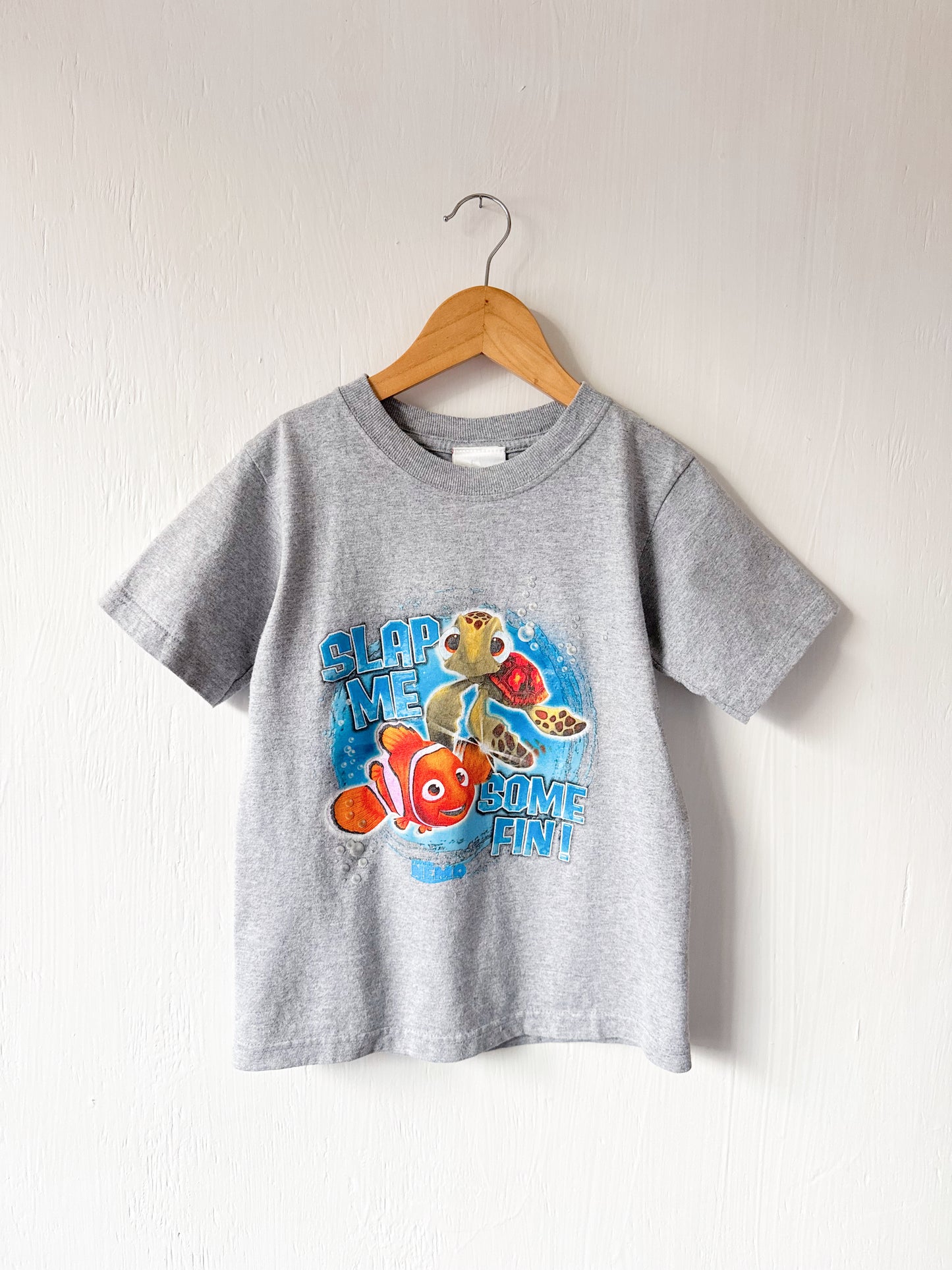 VINTAGE Disney Store Nemo + Crush Tee - YXS