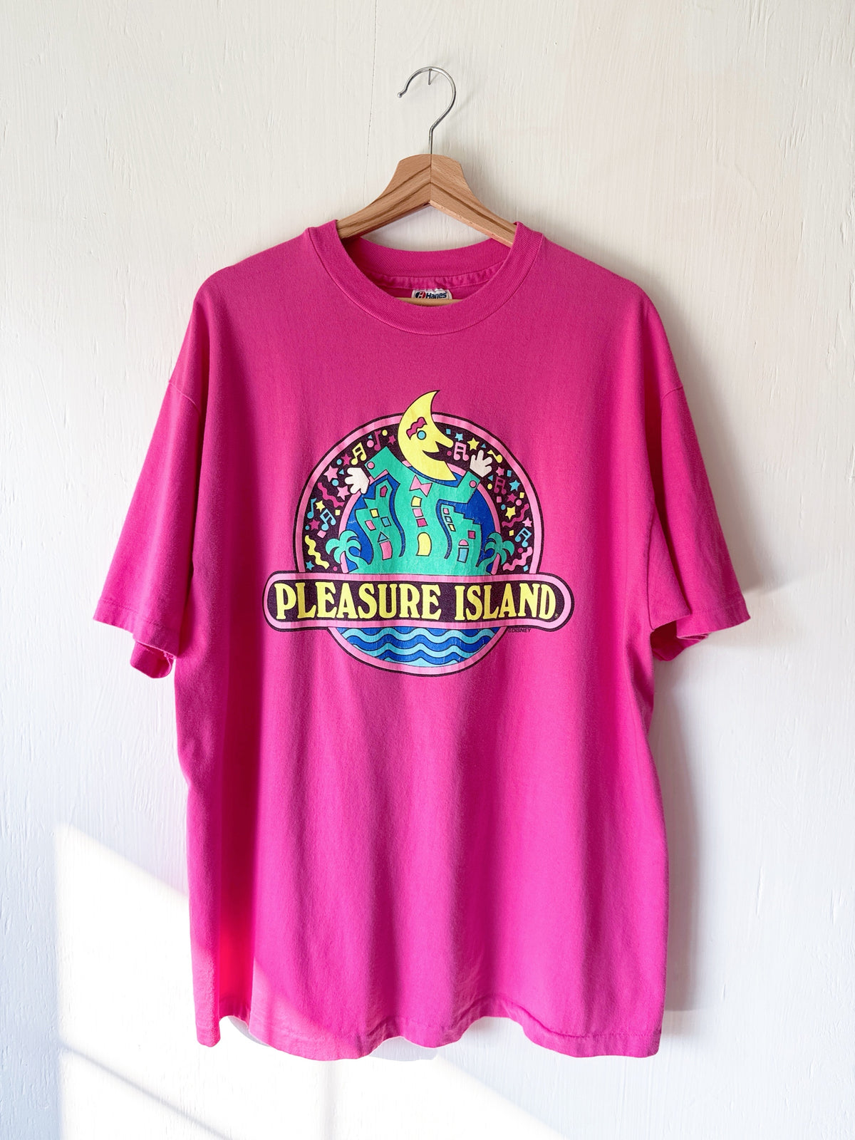 VINTAGE 90’s Pleasure Island Single Stitch Tee - XL