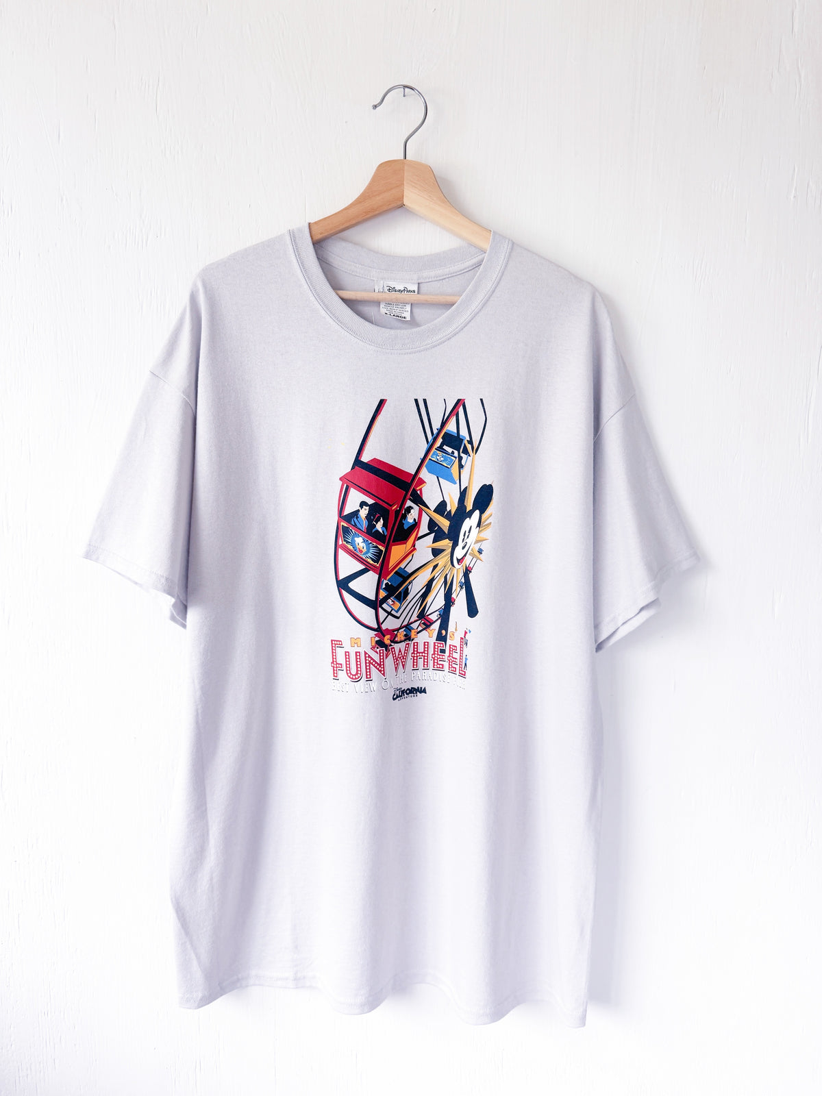 VINTAGE 00’s Mickey’s Fun Wheel CA Adventure Tee - XL