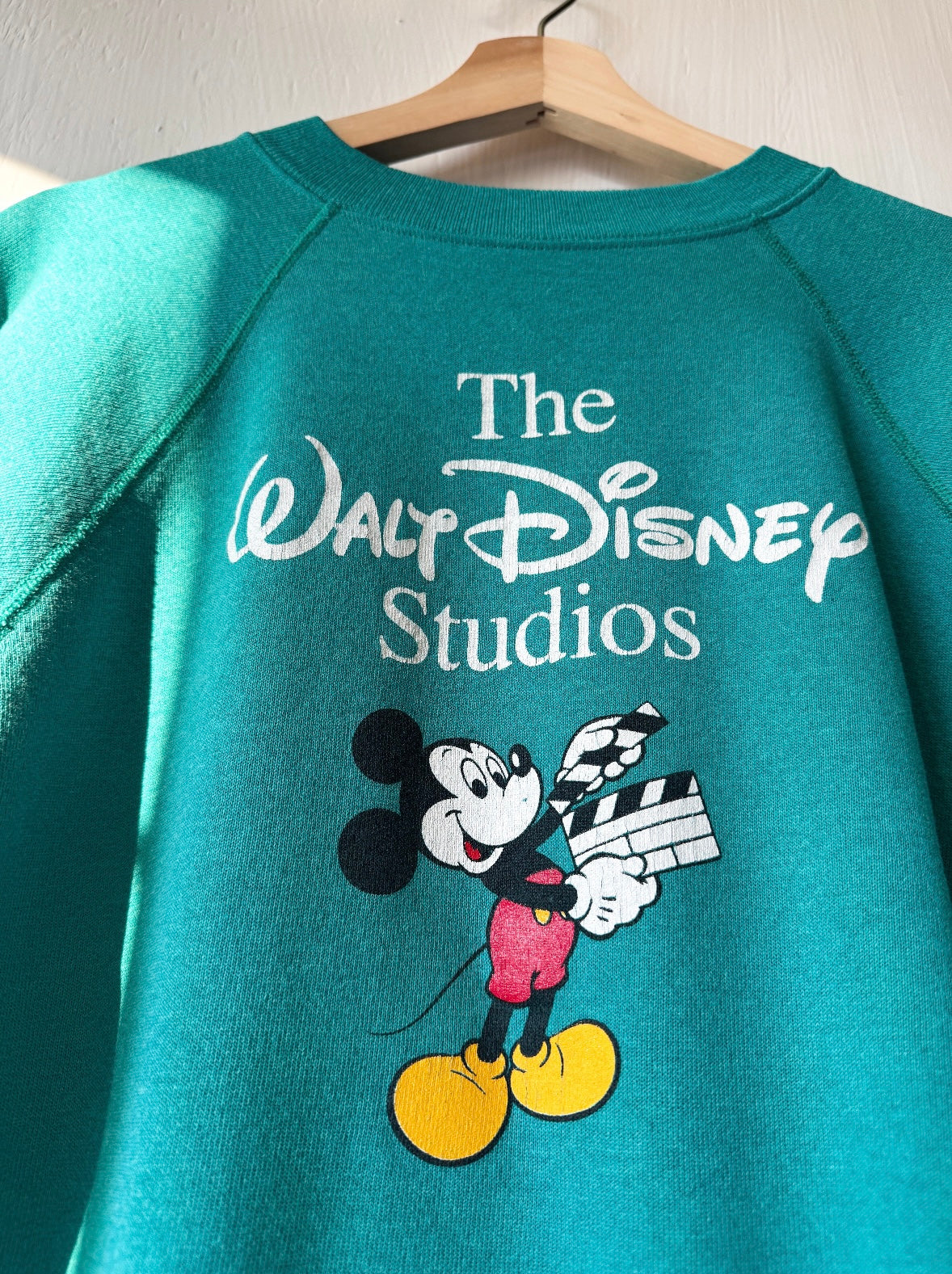 VINTAGE 80’s Walt Disney Studios Store Crewneck - L