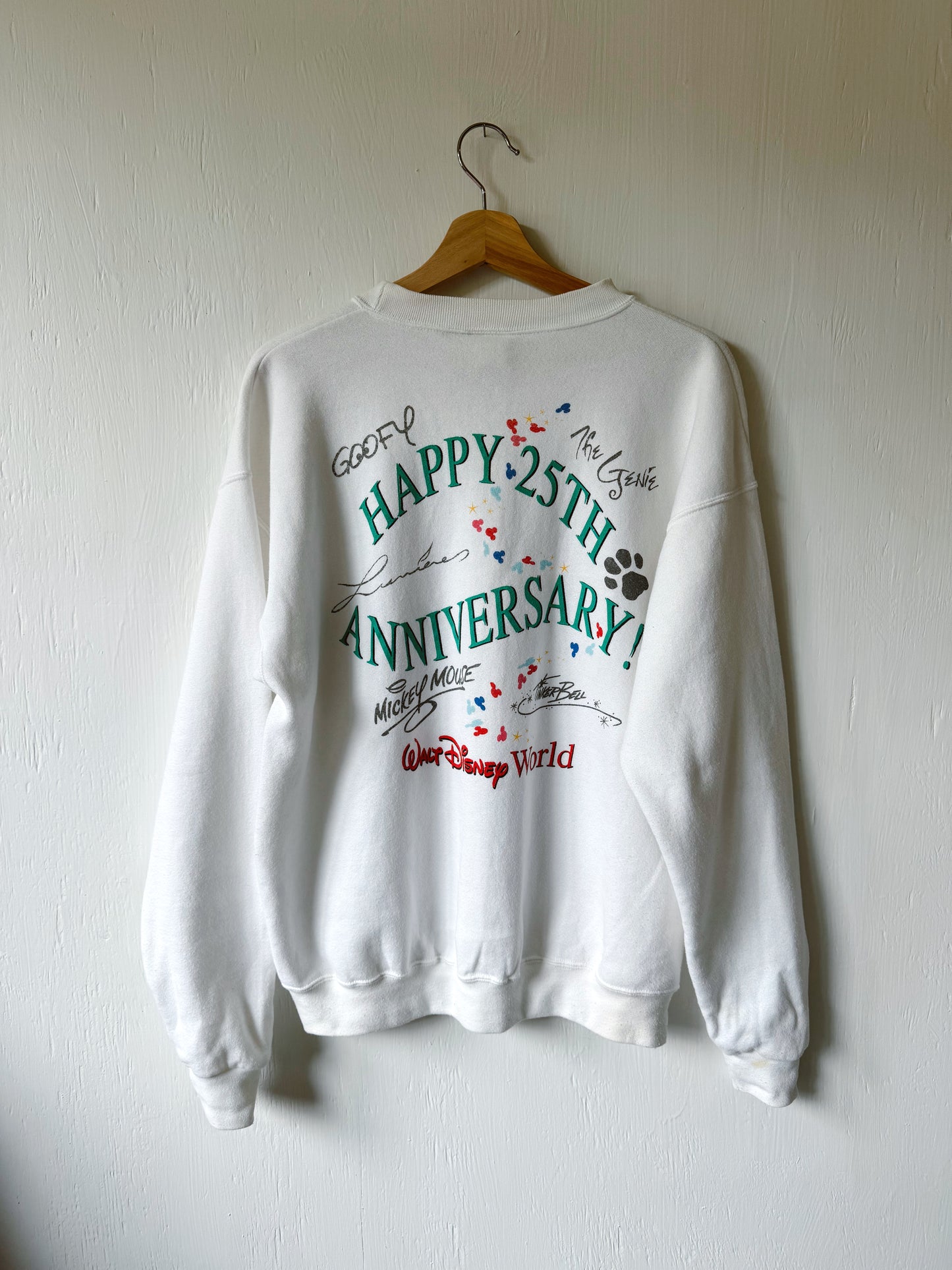 VINTAGE 90’s Cake Castle Sweatshirt - M