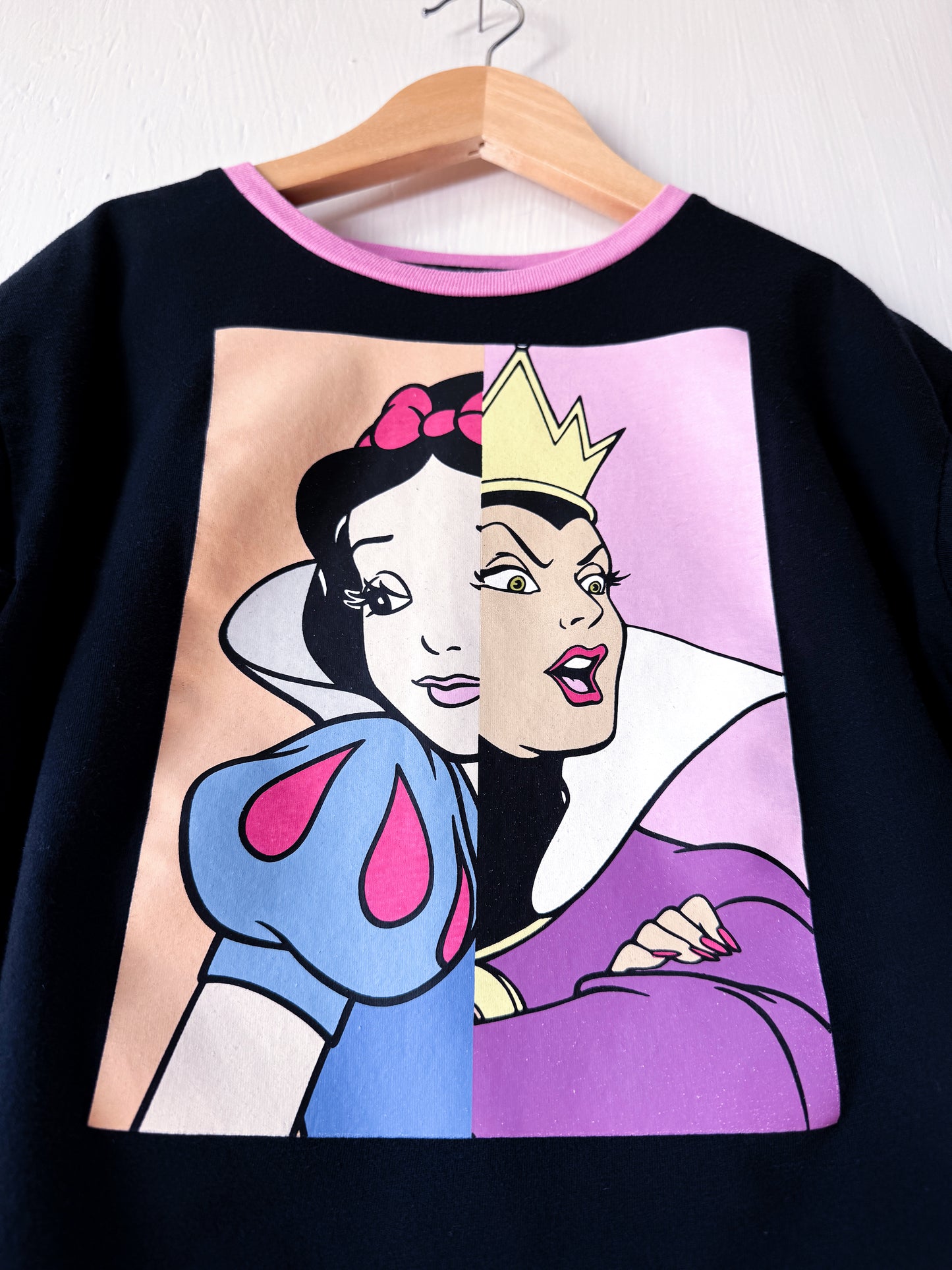Snow White + Evil Queen Ringer Tee - YM (8)