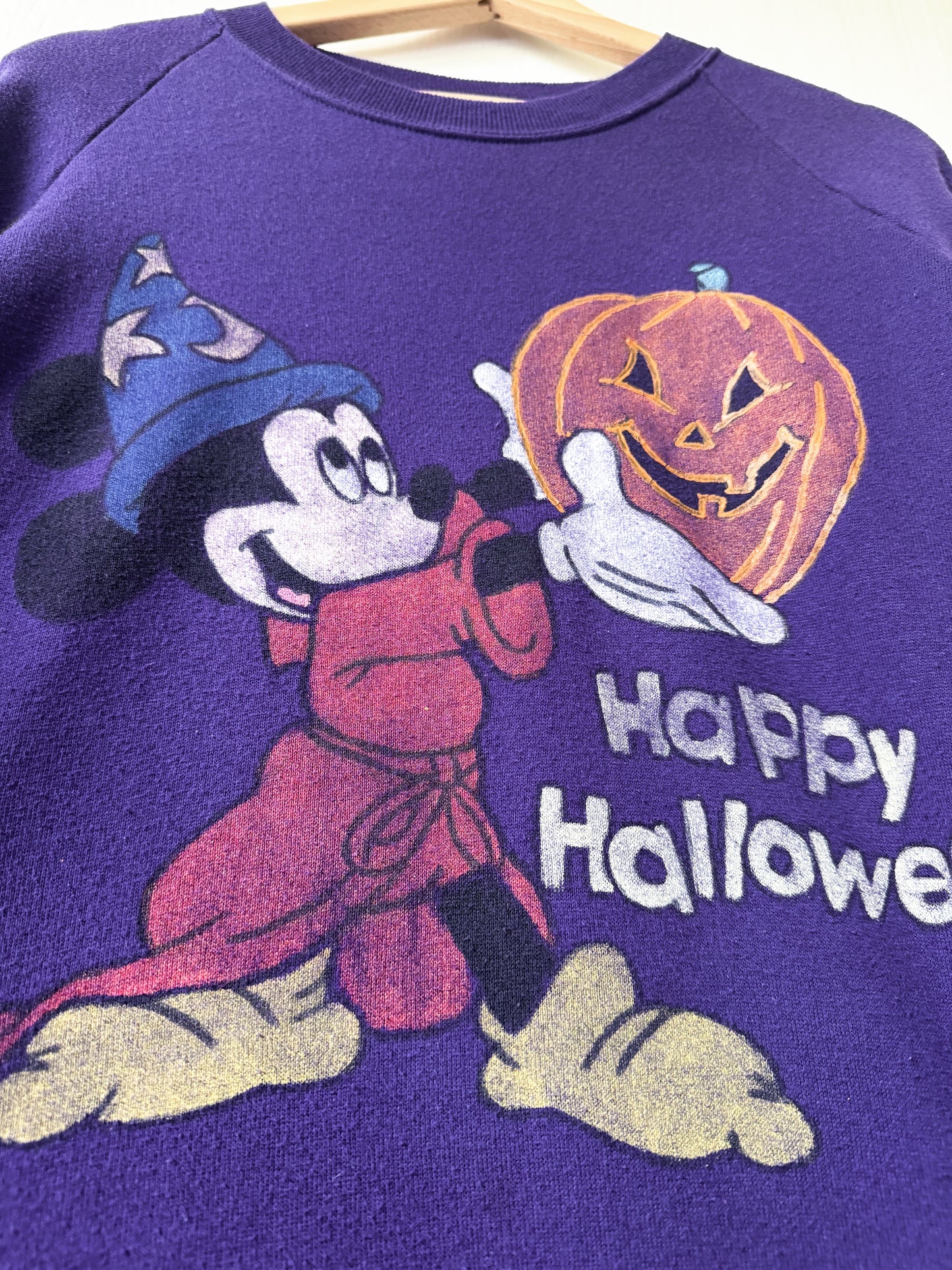 VINTAGE 90’s Sorcerer Mickey Happy Halloween Crewneck - XL