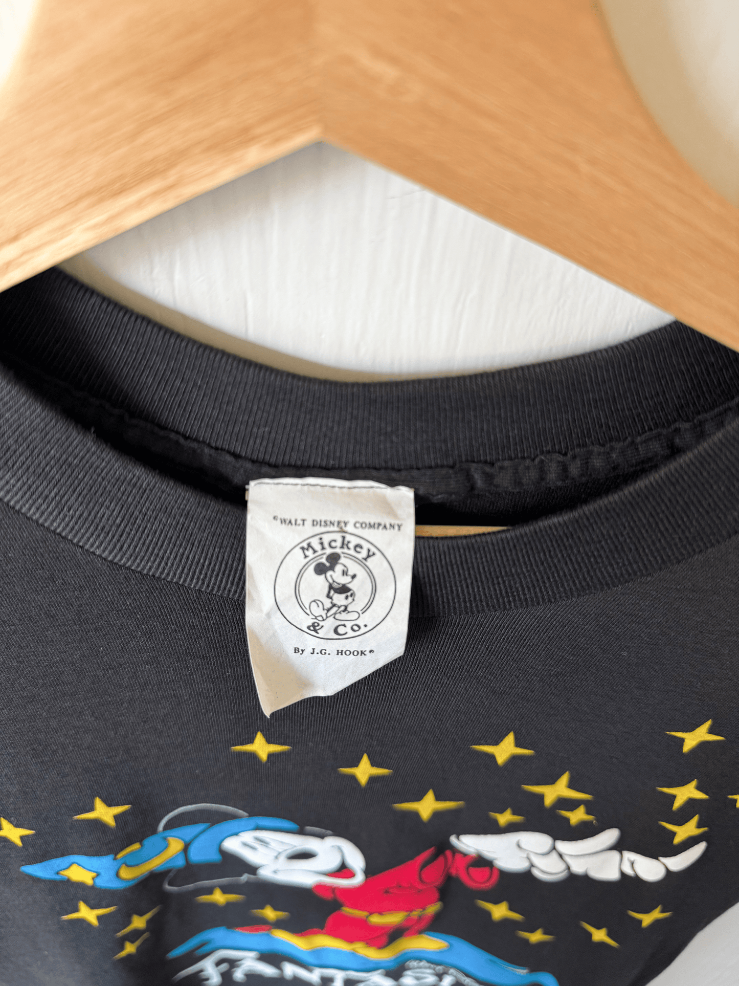 VINTAGE 90’s Rare Mickey & Co Fantasia Tee - XS/S