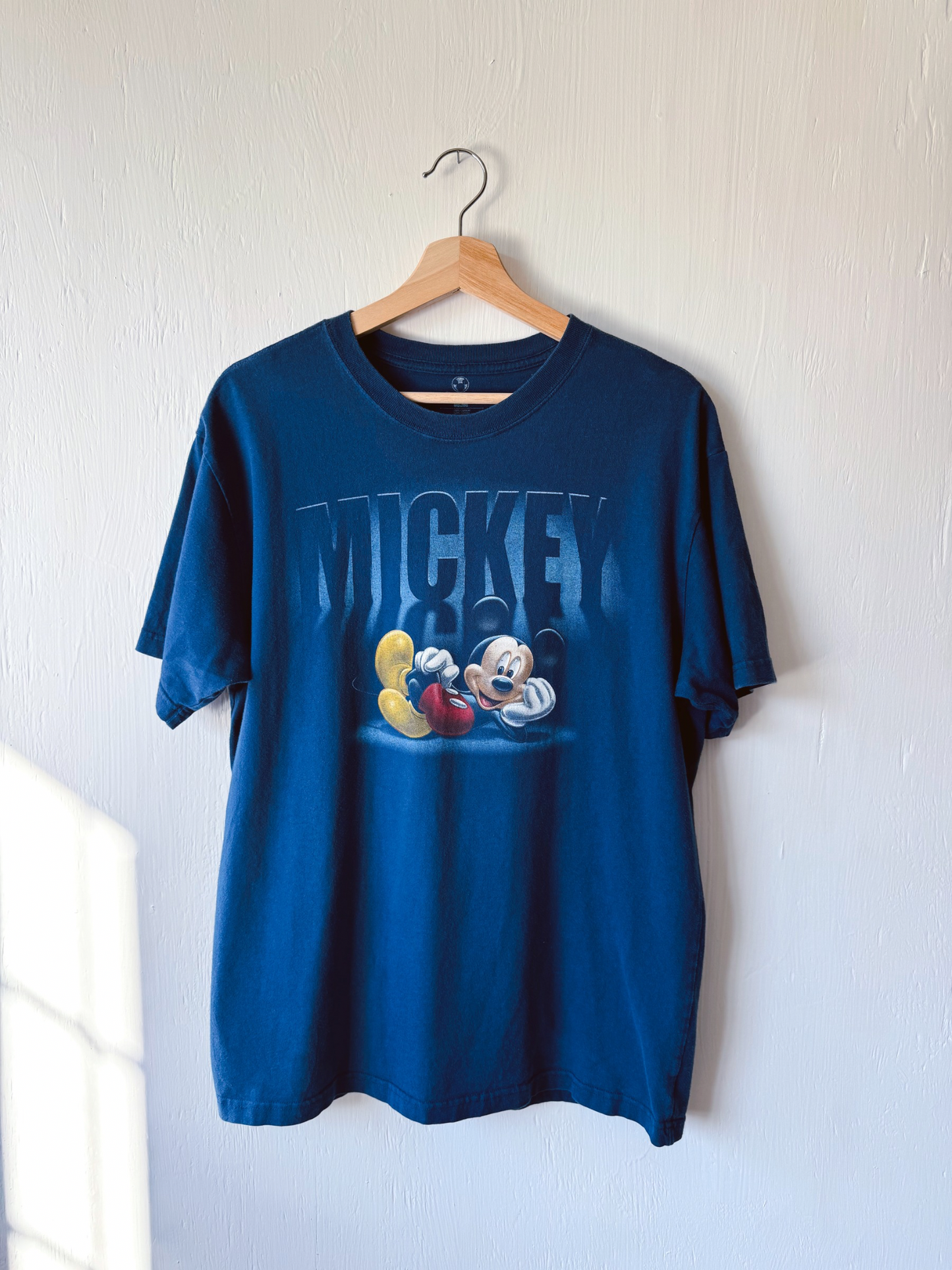 VINTAGE 00’s Disney Store Mickey Tee - L