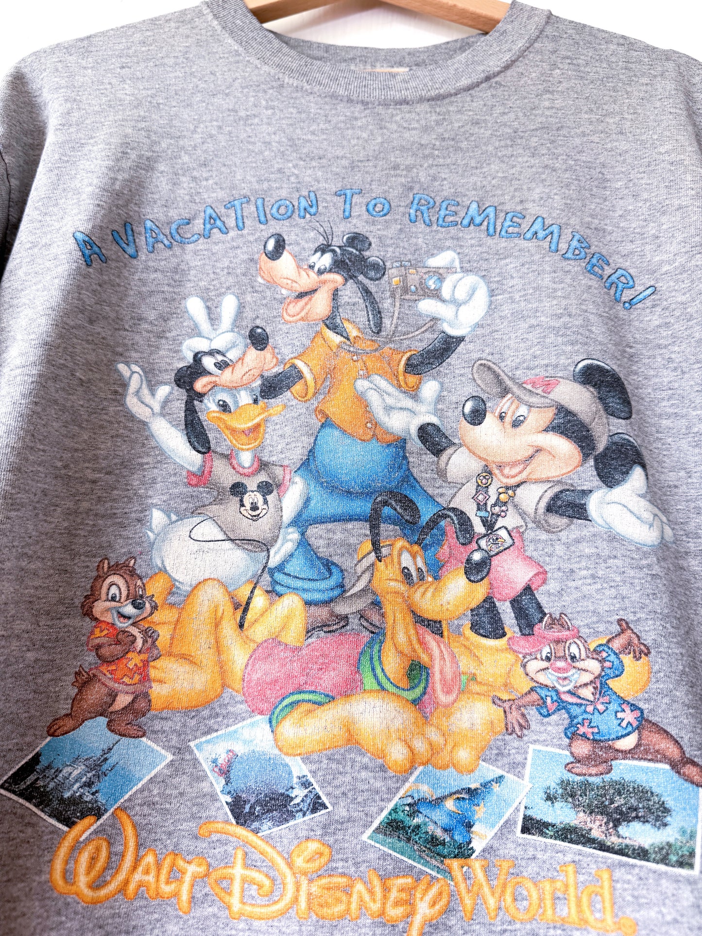 VINTAGE 00’s Vacation To Remember Tee - M/L