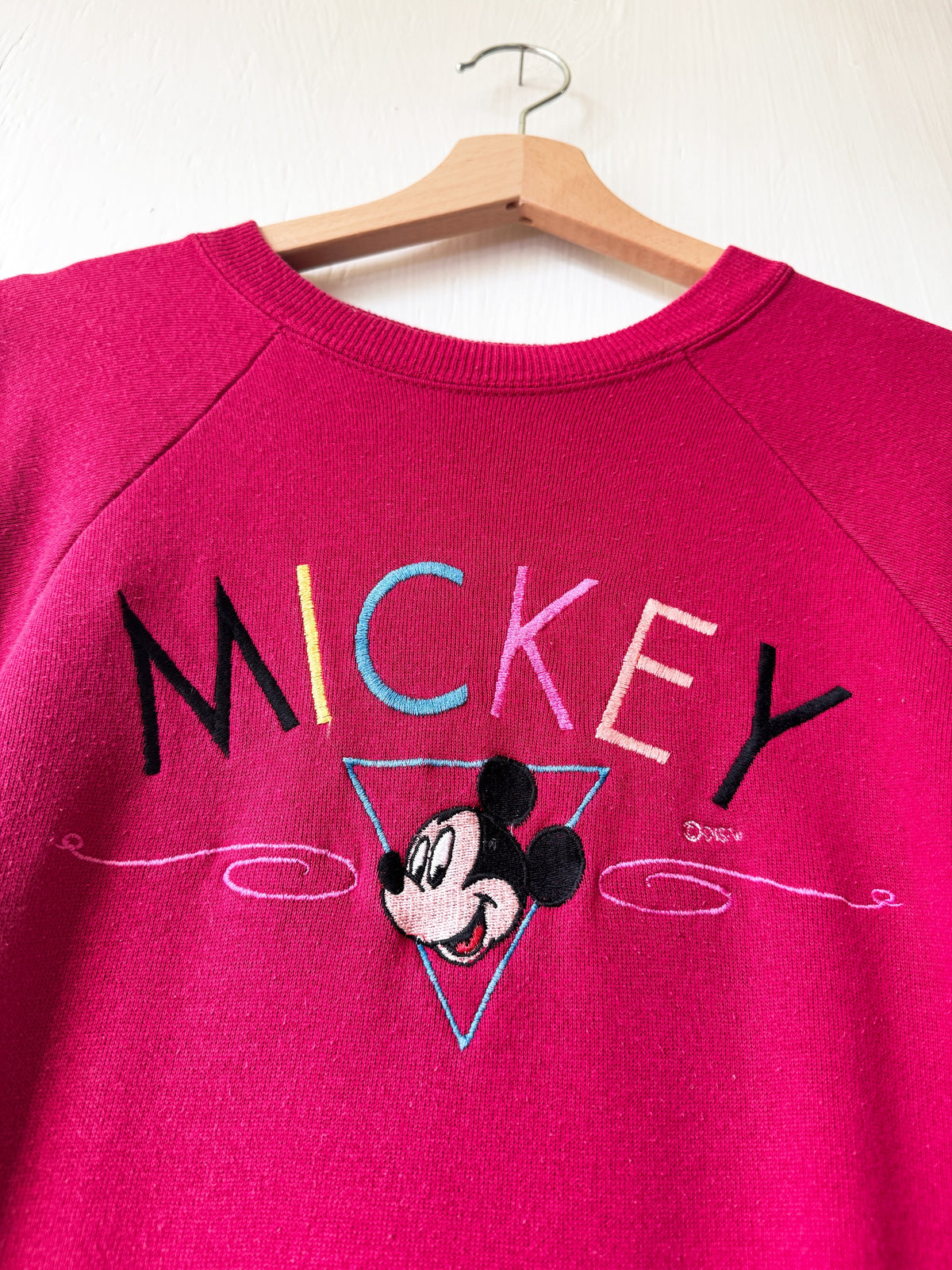VINTAGE 90’s Mickey Embroidered Crewneck - XL
