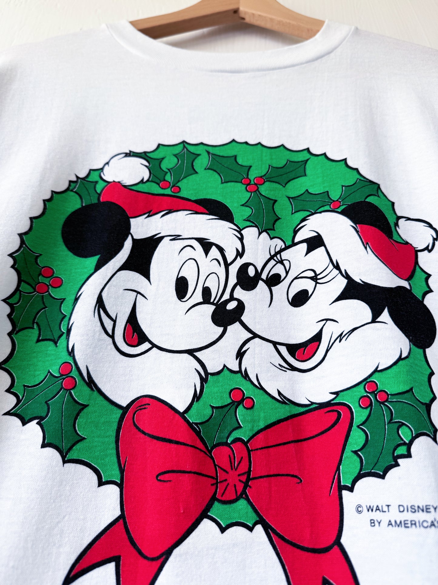 VINTAGE 80's Mickey Minnie Wreath Tee - XL