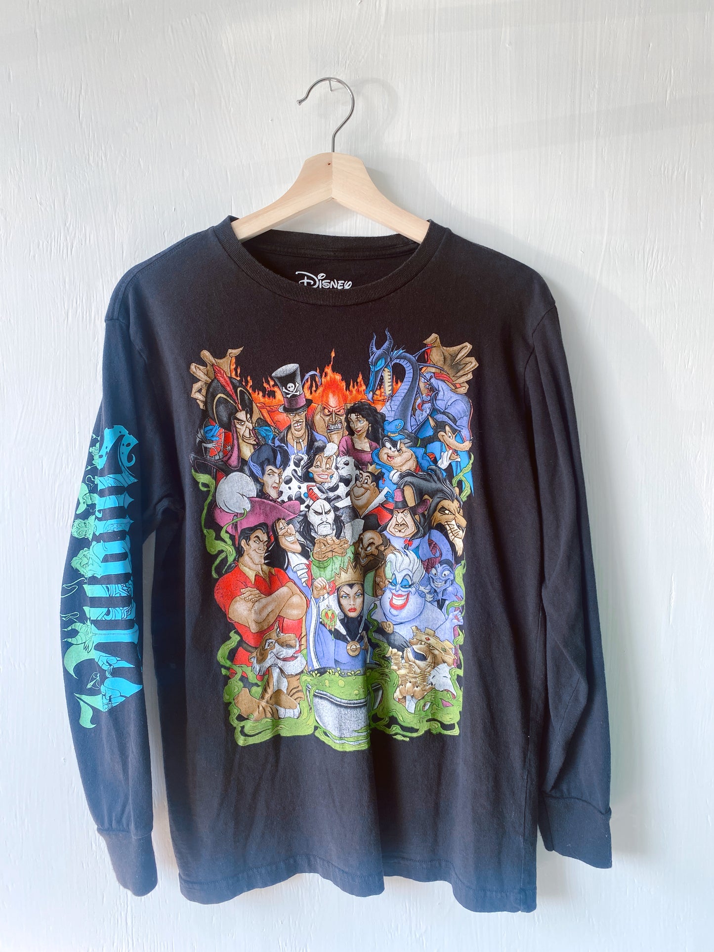 Villains Long Sleeved Tee - S